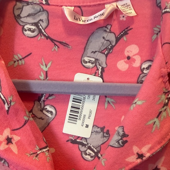 la Vie en Rose Pink Sloth Print Pajama Top | Button Down Shirt PJ - Picture 9 of 9